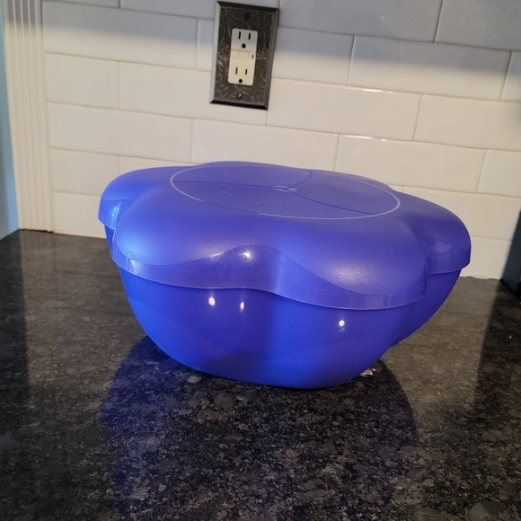 Tupperware Chip N Dip 4 Piece Set Large PURPLE Salad Bowl Set - Picture 7 of 7